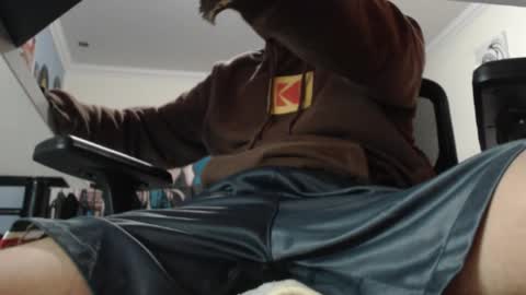 douglas_drake online show from March 11, 2:10 am