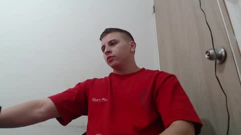 draco_boy2000 online show from April 28, 11:09 pm