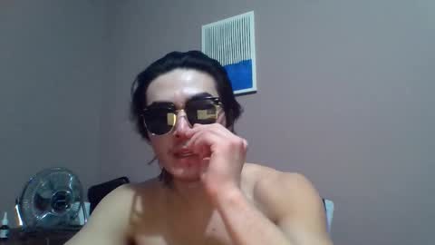 Snapshot of drake__wolf chatting on October 24, 4:57 am drake__wolf online show from October 24, 4:57 am