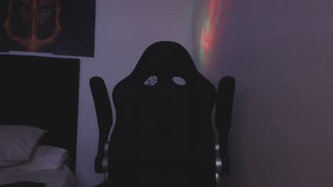 drake_cole11 online show from December 23, 2:39 pm