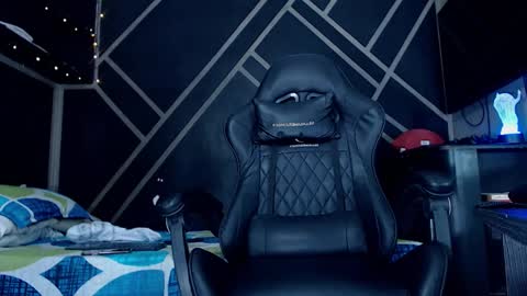 Drake online show from December 16, 5:36 am