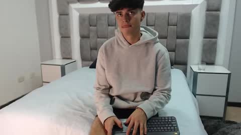 Drake Collinss online show from March 6, 9:31 pm