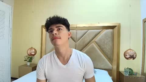 Drake Collinss online show from September 24, 11:39 am