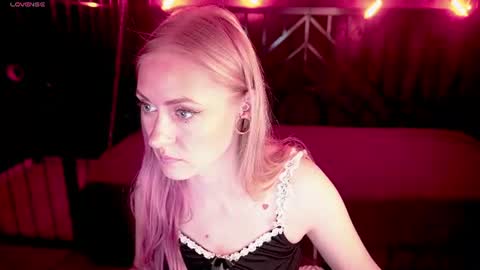 Lina online show from June 16, 5:33 am