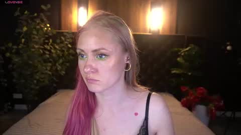 Lina online show from July 7, 5:42 am