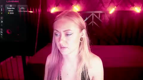 Lina online show from June 17, 5:45 am