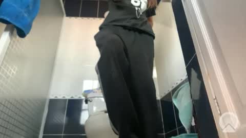 new profile Aircum99  online show from November 16, 8:00 pm