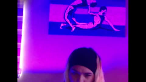 A girl online show from February 26, 11:00 am