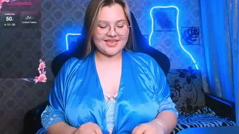 dreamforyoue2 online show from June 30, 7:23 pm