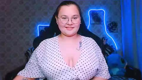 dreamforyoue2 online show from October 9, 7:41 pm