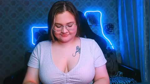 dreamforyoue2 online show from July 29, 7:25 pm