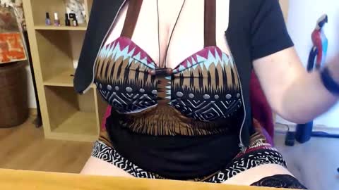 dreammilfi online show from January 14, 1:08 pm