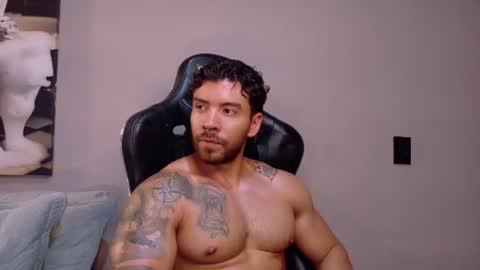 cris online show from June 12, 2:54 am