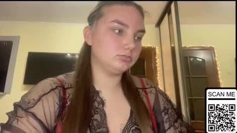 Mila online show from November 16, 6:43 pm