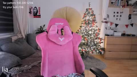 my name is Lia online show from January 17, 9:45 pm