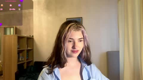 Dia online show from April 28, 2:43 pm
