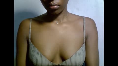 drippingpussy__ online show from November 28, 8:27 pm