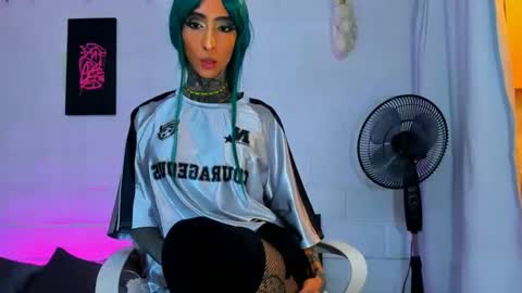 drippyorlove online show from July 25, 4:38 pm