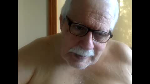 drnick069 online show from October 28, 4:41 pm