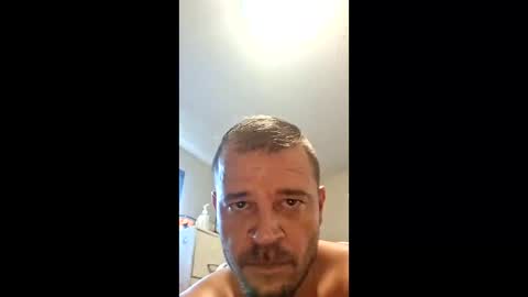 Snapshot of droc1824 chatting on October 1, 6:18 pm droc1824 online show from October 1, 6:18 pm