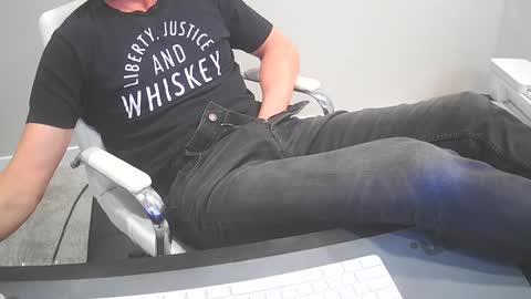 D Ship online show from December 2, 6:27 pm