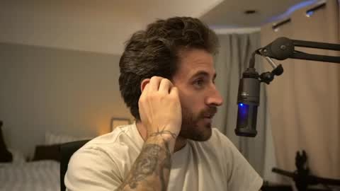 Duke online show from April 12, 1:42 am