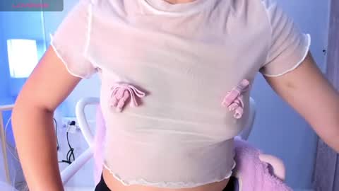 dulce__fiore07 online show from June 24, 12:12 pm