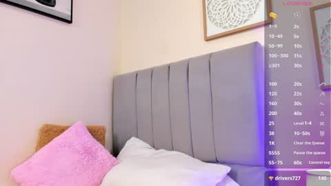 dulce__fiore07 online show from July 15, 10:31 am