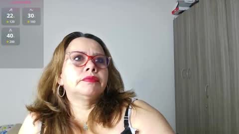 Im Dulce online show from December 4, 2:33 am