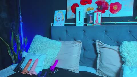 Snapshot of dulce_celeste15 chatting on February 2, 10:13 am C E L E S T E  online show from February 2, 10:13 am