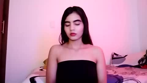 dulce_lucero online show from February 25, 8:53 pm