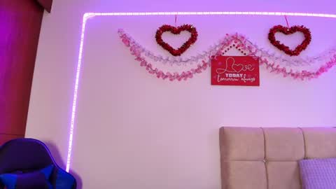 Dulce Maria online show from June 27, 12:22 pm