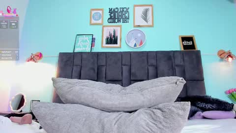 Snapshot of dulceaurora_ chatting on March 11, 5:57 am DULCE AURORA online show from March 11, 5:57 am