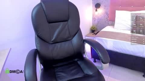 Dulce  online show from February 19, 11:59 pm