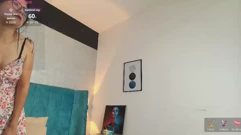 dulce nena online show from February 28, 1:04 pm