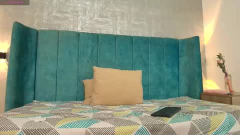 dulce nena online show from March 13, 11:35 am