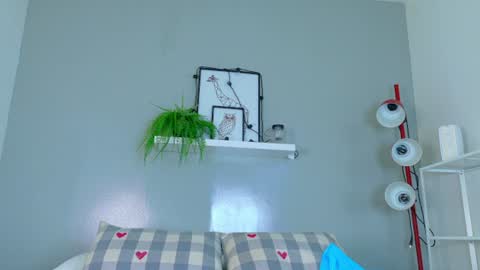Dulce Sexy  online show from July 4, 7:39 pm
