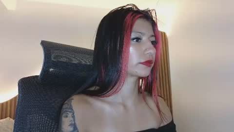 Dulce online show from July 7, 4:03 am