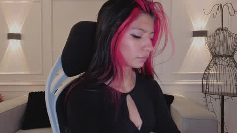 Dulce online show from June 10, 3:28 am