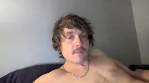 dumbfithungdildoboy online show from December 14, 8:53 am