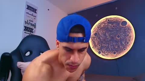 duran_dhikol1 online show from July 1, 2:42 am