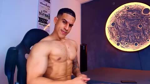 duran_dhikol1 online show from August 4, 2:07 am