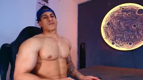 duran_dhikol1 online show from August 1, 2:02 am