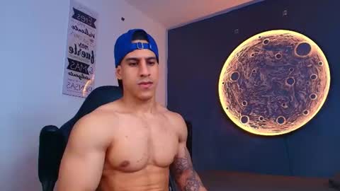duran_dhikol1 online show from June 28, 11:01 pm