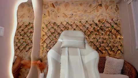 duskybeautyy online show from March 7, 2:50 pm