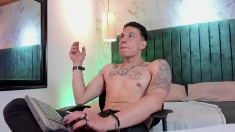 Dustin Sonne online show from June 20, 4:18 am