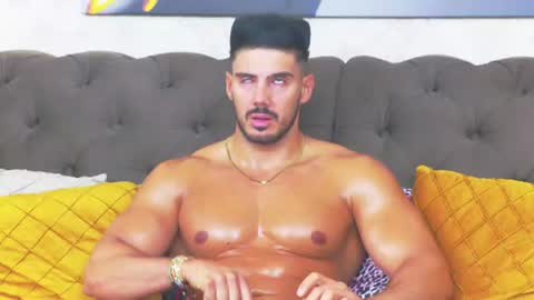 Dustin online show from August 2, 8:27 am