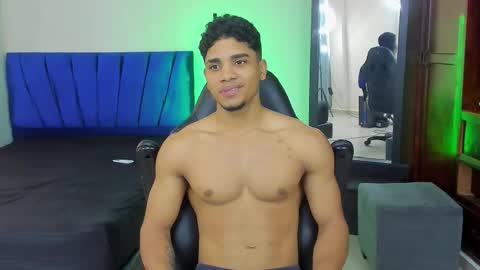 DUSTYN MICHELLE online show from March 21, 3:17 pm