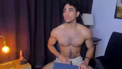 DUSTYN MICHELLE online show from March 12, 2:04 am