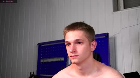 Dustyn online show from November 9, 3:26 pm